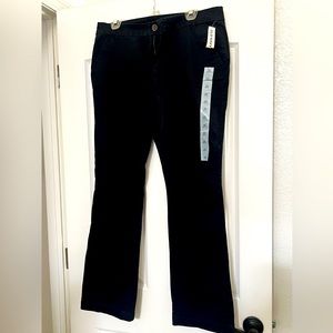 Old Navy Bootcut pants. Black. NWT. Size 12.